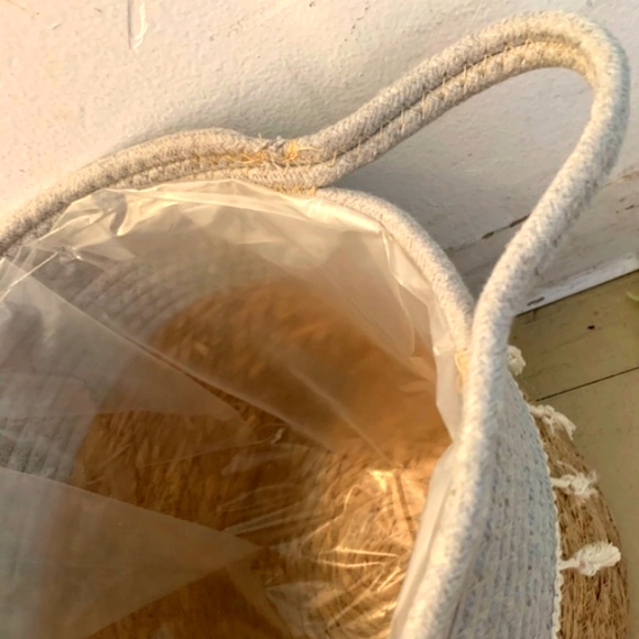 Bohemian Rope Woven Storage Basket with Tassels - Picture 8 of 11